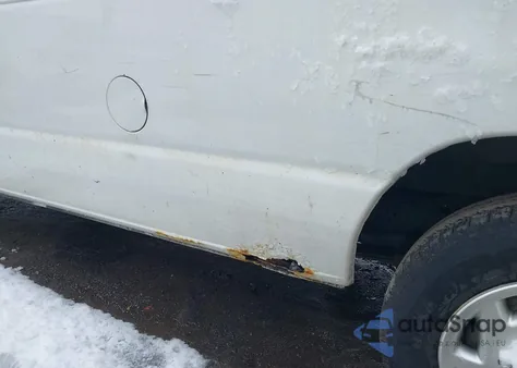 2012 Ford E-150 Commercial z USA, uszkodzony, nr VIN 1FTNE1EW0CDB27547